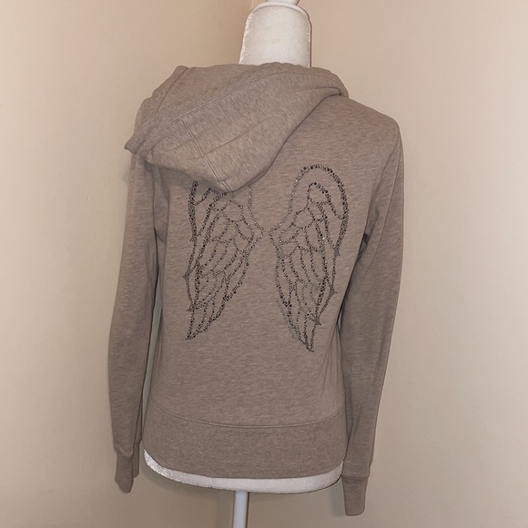 Victoria’s every fashion show angle wing hoodie - Picture 14 of 15